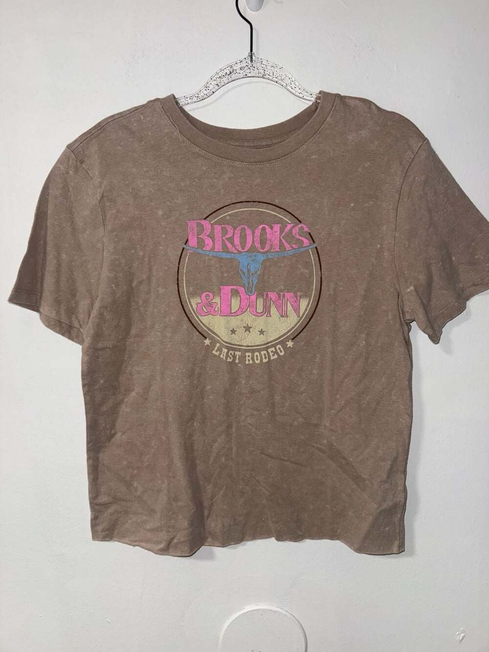 Goodie Two Sleeves Brooks & Dunn Last Rodeo Graphic T-Shirt Brown